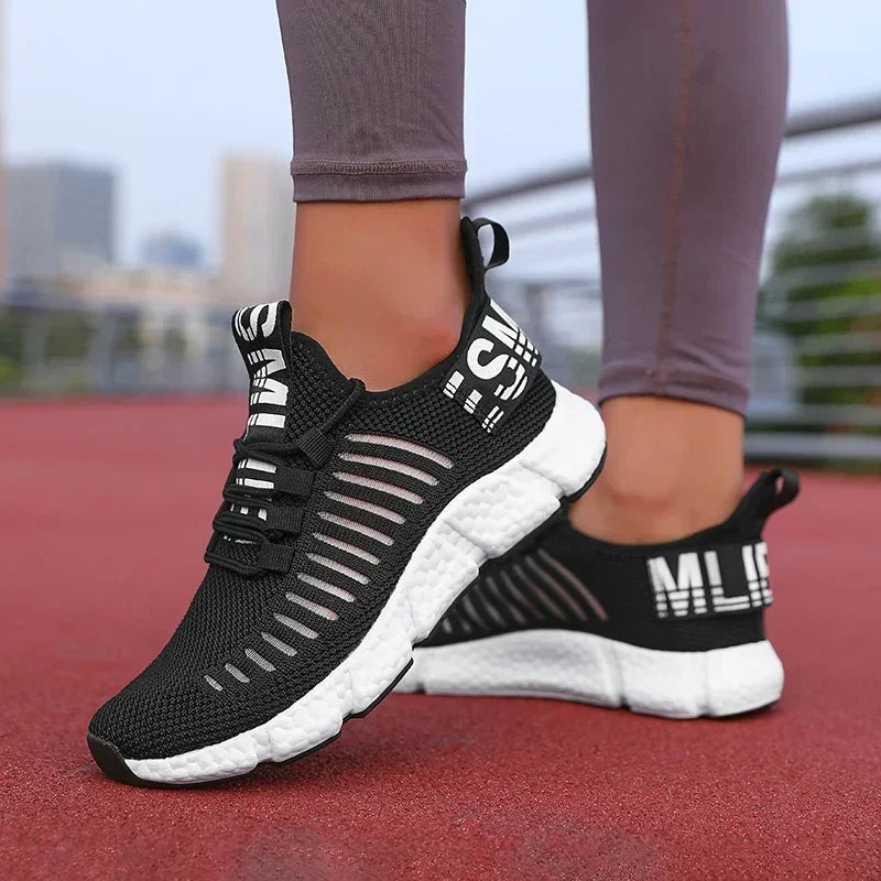 Women's Lightweight Mesh Running Shoes