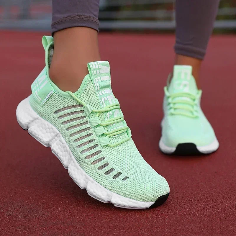Women's Lightweight Mesh Running Shoes